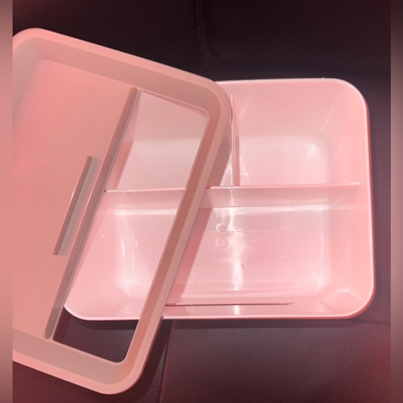 Storage Bin/ Tissue Box - Picture 2 of 4